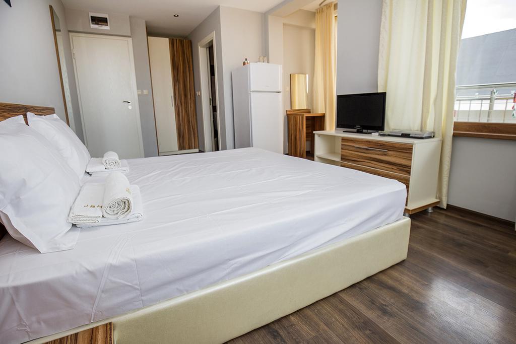 Jbh Hotel Sveti Vlas Exterior foto